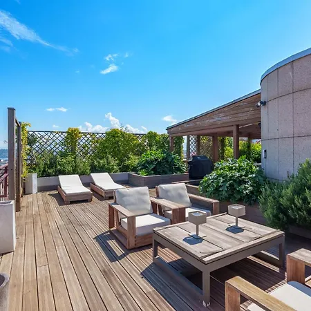 Exclusive 3 Bedroom Luxury Penthouse