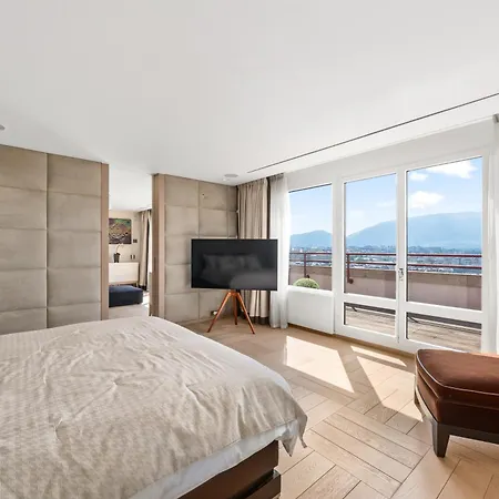 Exclusive 3 Bedroom Luxury Penthouse