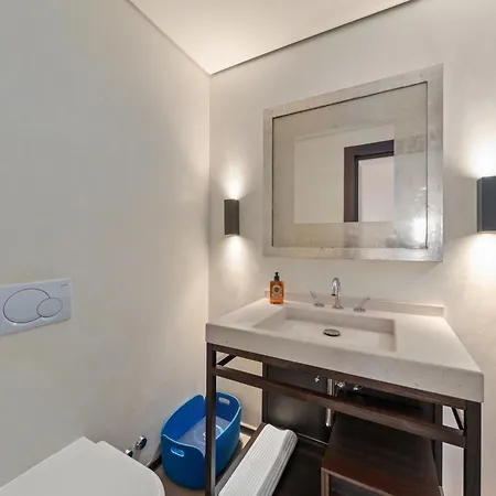 Lejlighed Exclusive 3 Bedroom Luxury Penthouse *