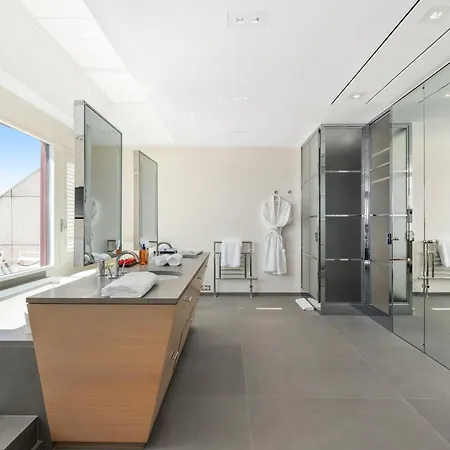 Exclusive 3 Bedroom Luxury Penthouse