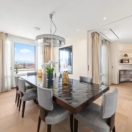 Exclusive 3 Bedroom Luxury Penthouse Genève