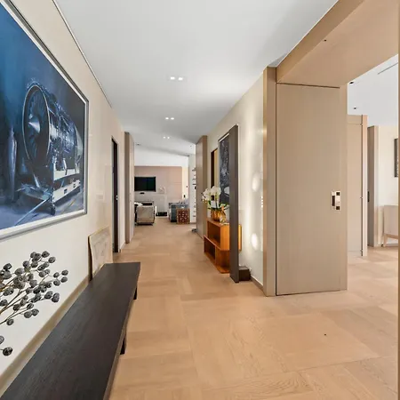 Exclusive 3 Bedroom Luxury Penthouse * Genève